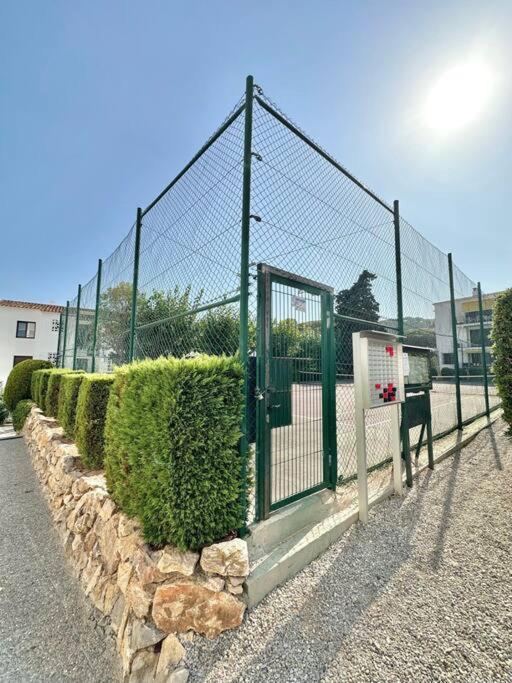 Ferienwohnung The Golden Oak In Calella Centre - 100M From Beach Palafrugell Exterior foto